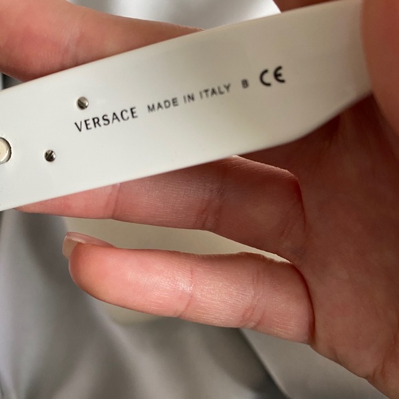 VERSACE SUNGLASSES - Picture 4 of 5